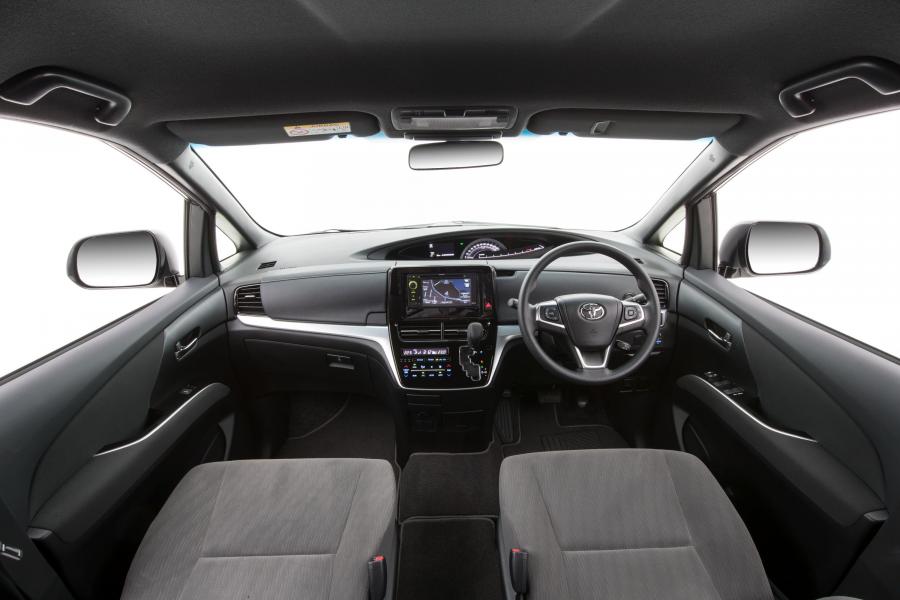 Торпедо Toyota Tarago 2016 года  (фото 3 из 10)